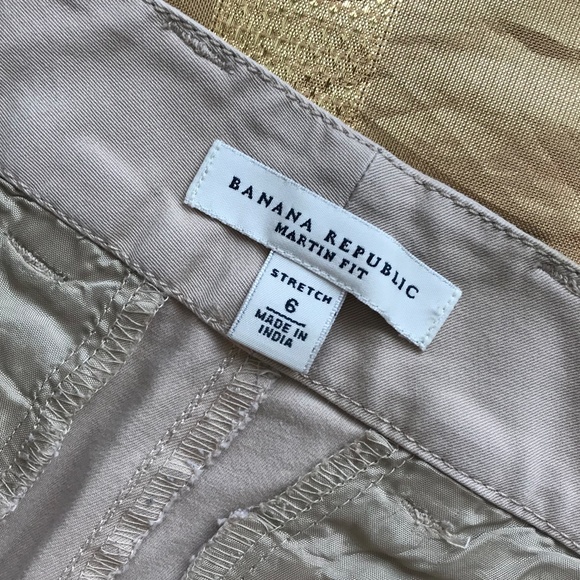 Banana Republic Khaki Pants - Picture 2 of 3